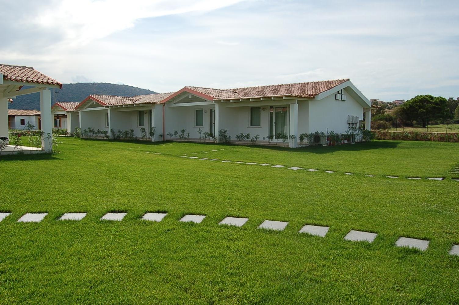 Hotel Budoni Beach Экстерьер фото